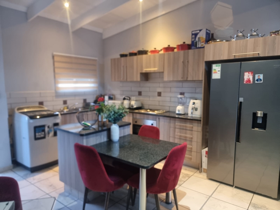 3 Bedroom Property for Sale in Waterval East North West